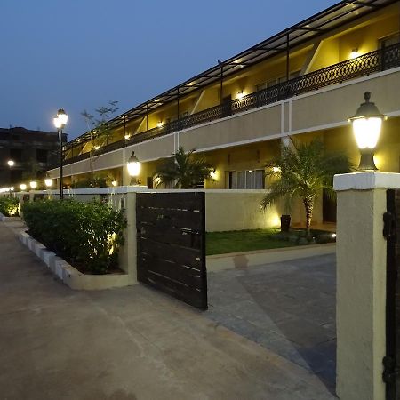 Misty Meadows, Lonavala Hotel Exterior photo